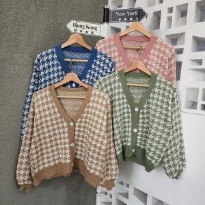 SAW Cardigan Kancing Motif Catur